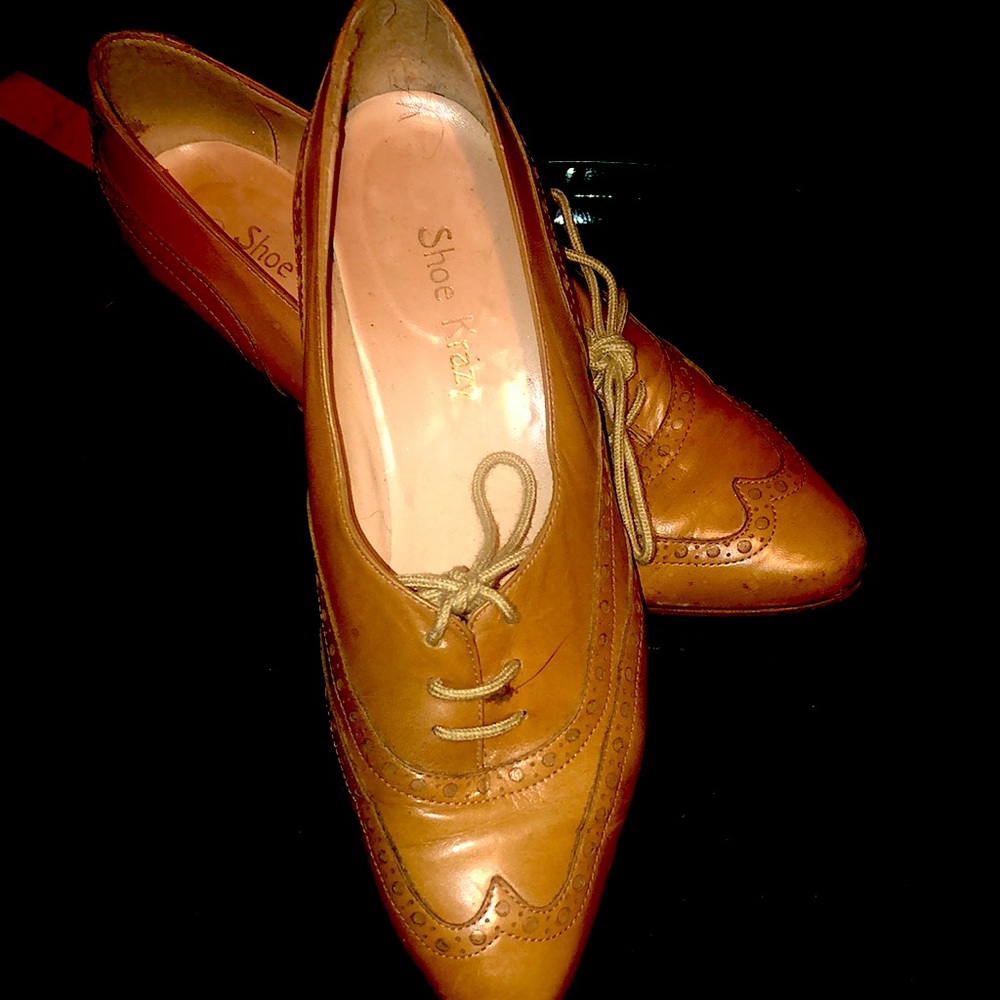 Vintage Style lace up loafers
